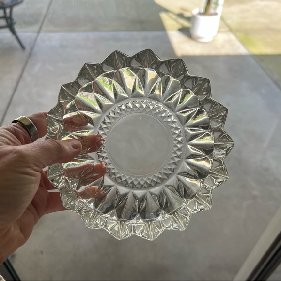 KIG Indonesia Heavy Pressed Glass Diamond Point Ashtray Bowl 6” - Picture 6 of 6